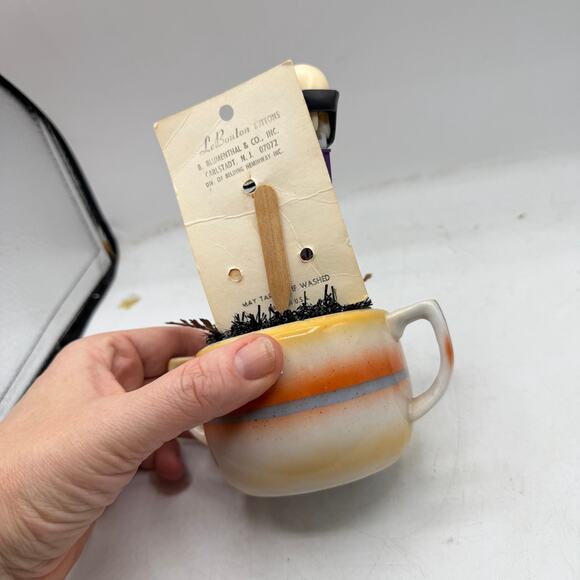 Halloween Decorative Sculpture Assemblage - Vintage Pez Junk Salvage - Picture 3 of 4